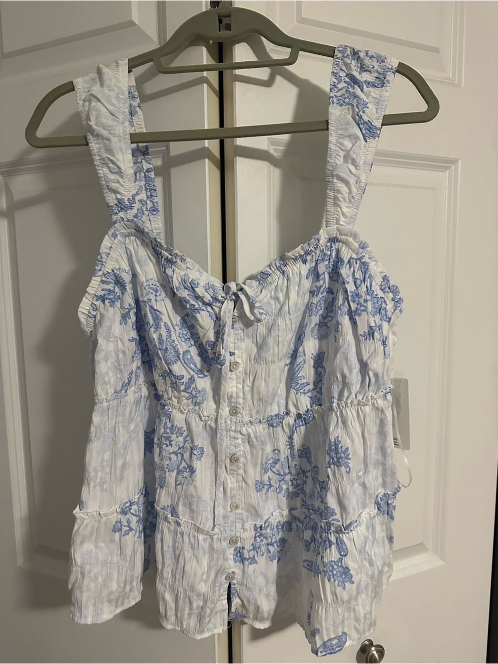 Kohl's White & Light Blue Floral Button-Front Camisole